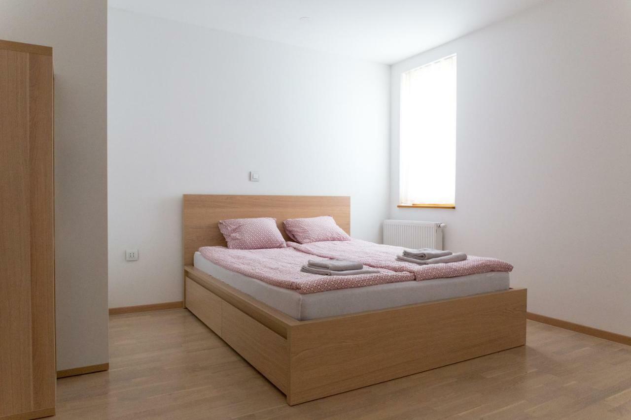 Auredius Deluxe Apartment クランスカゴーラ エクステリア 写真
